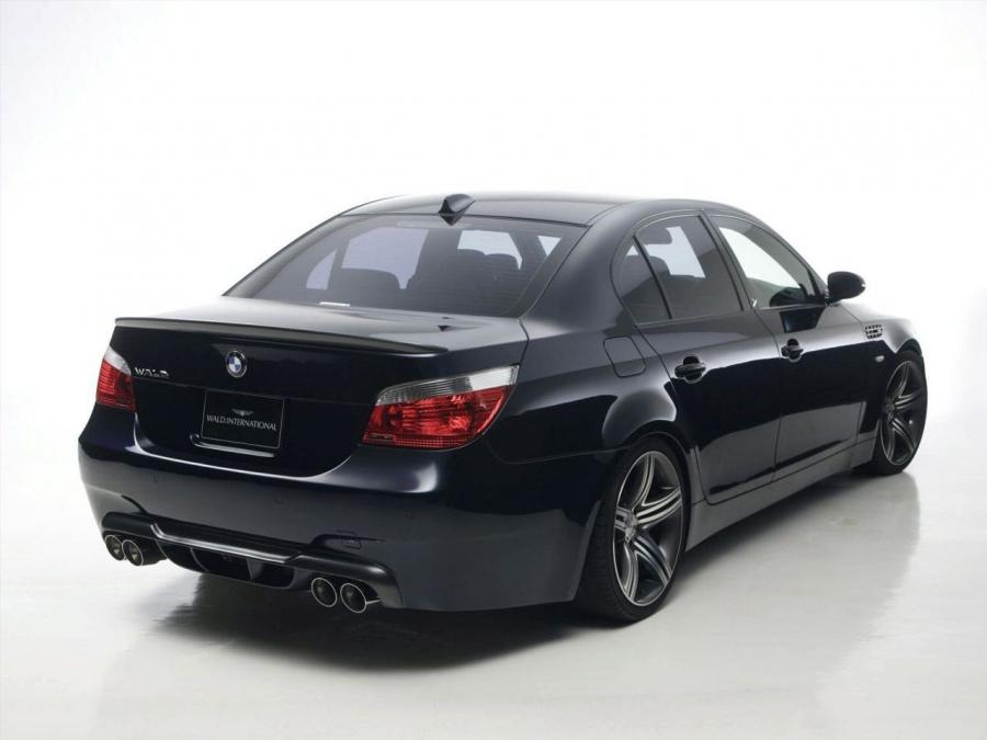  BMW 5-Series Sports Line by Wald 2009 года  (фото 8 из 11)